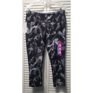 Marika Sport Capri Leggings Women's‎ Large (12-14) Viola Line Geo Print Purple